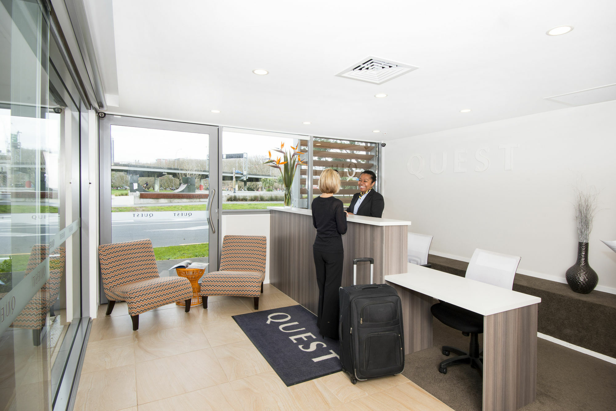 Quest On Beaumont Aparthotel Auckland Exterior photo