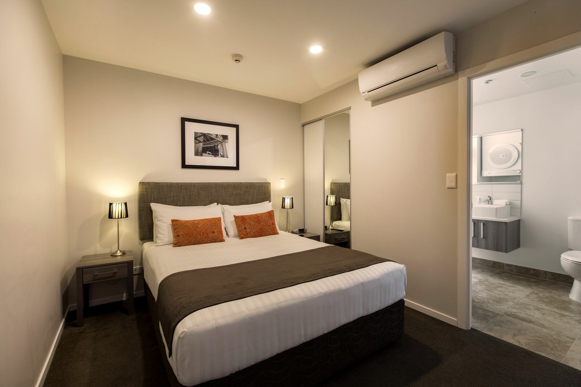 Quest On Beaumont Aparthotel Auckland Exterior photo